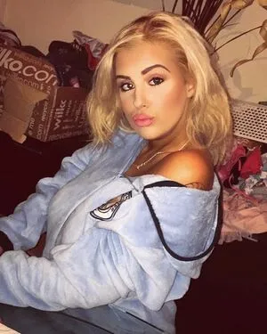 Chloe Joanne Carter OnlyFans Leaked Free Thumbnail Picture - #7uha3nNhQy