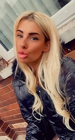 Chloe Joanne Carter OnlyFans Leaked Free Thumbnail Picture - #AEzxz97UAz