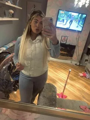 Chloe Joanne Carter OnlyFans Leaked Free Thumbnail Picture - #Ge7tPI8W0E