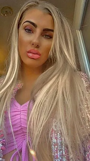 Chloe Joanne Carter OnlyFans Leaked Free Thumbnail Picture - #TUr9uZi8Ld