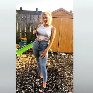 Chloe Joanne Carter OnlyFans Leaked Free Thumbnail Picture - #ZvtPr9FM7g