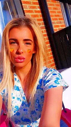 Chloe Joanne Carter OnlyFans Leaked Free Thumbnail Picture - #hrlCpRIUM4