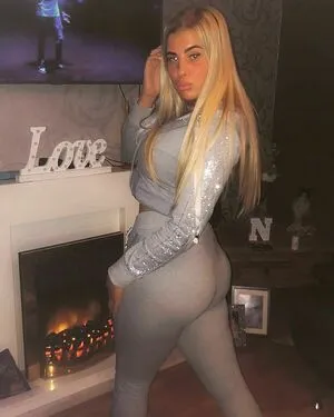 Chloe Joanne Carter OnlyFans Leaked Free Thumbnail Picture - #oDWEGdOLJ2