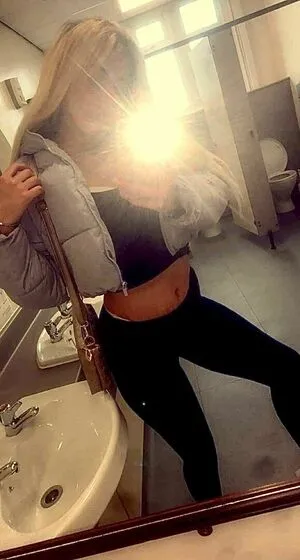 Chloe Joanne Carter OnlyFans Leaked Free Thumbnail Picture - #oVnwiCTXeN