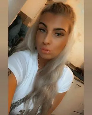 Chloe Joanne Carter OnlyFans Leaked Free Thumbnail Picture - #zVEXi1ySVF