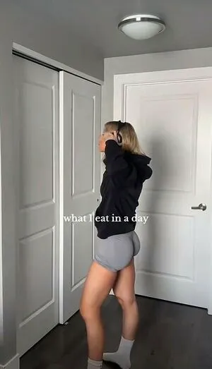Chloe Lippai OnlyFans Leaked Free Thumbnail Picture - #DD212zceCX