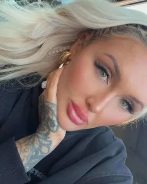 Chloe Louise Harm OnlyFans Leaked Free Thumbnail Picture - #x8fLfBzO9A