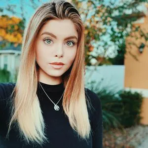Chloe Mettenbrink OnlyFans Leaked Free Thumbnail Picture - #CnYDFAYHfg