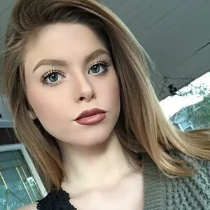 Chloe Mettenbrink OnlyFans Leaked Free Thumbnail Picture - #lAez2BPxjd
