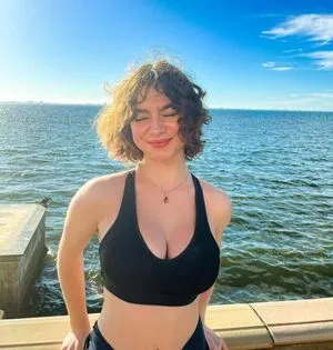 Chloe Reynolds OnlyFans Leaked Free Thumbnail Picture - #3JAYtLGISy