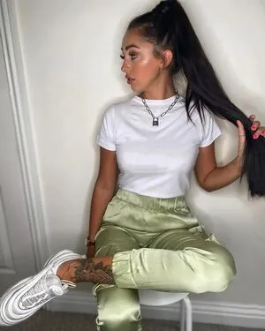 Chloe Reynolds OnlyFans Leaked Free Thumbnail Picture - #X9soQr3Q2i