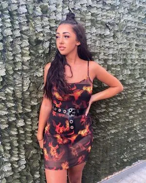Chloe Reynolds OnlyFans Leaked Free Thumbnail Picture - #eEIFi4Y2Di