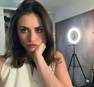 Chloe W Breen OnlyFans Leaked Free Thumbnail Picture - #SJofYGeiA1