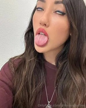 Chloeamourfree OnlyFans Leaked Free Thumbnail Picture - #8bpgb0QCcA