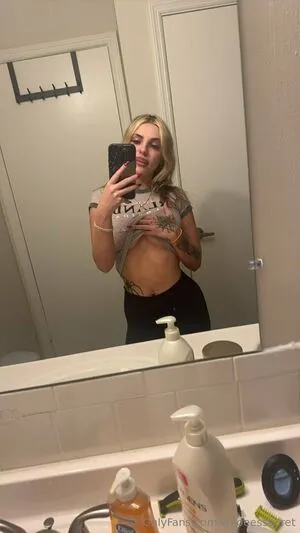 Chloeessecret OnlyFans Leaked Free Thumbnail Picture - #vRA1MeC8A4