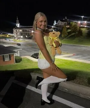 Chloehippert OnlyFans Leaked Free Thumbnail Picture - #BgB5HbnzuK