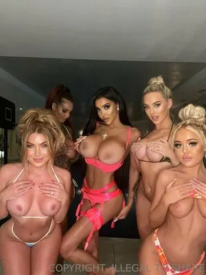 Chloekhan OnlyFans Leaked Free Thumbnail Picture - #zAKx1CGrC8