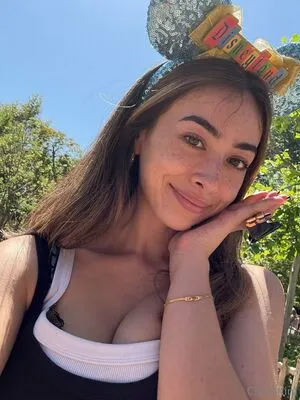 Chloekim OnlyFans Leaked Free Thumbnail Picture - #kdolhJBy03