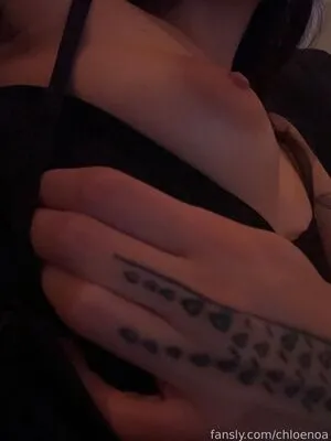Chloenoa OnlyFans Leaked Free Thumbnail Picture - #3vslo3K5jg