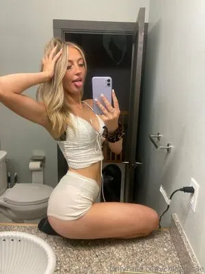 Chloeros3e OnlyFans Leaked Free Thumbnail Picture - #H8mBvbniix