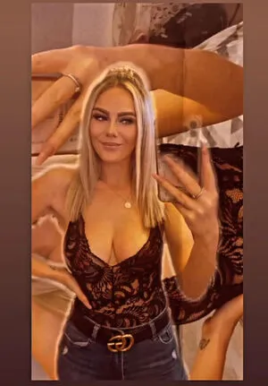 Chloeshearn OnlyFans Leaked Free Thumbnail Picture - #egBedpLQHC