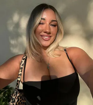 Chloetharle OnlyFans Leaked Free Thumbnail Picture - #VayLeT48Oo