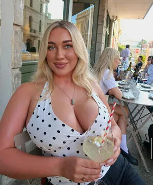 Chloetharle OnlyFans Leaked Free Thumbnail Picture - #hjBuTeRNEj