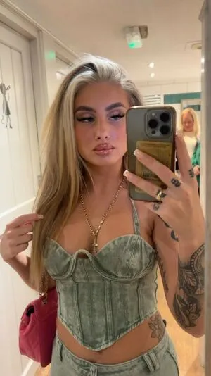 Chloewxlker OnlyFans Leaked Free Thumbnail Picture - #FMbYYFZ56X