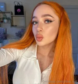 Chloeziva OnlyFans Leaked Free Thumbnail Picture - #EwyOPocnlh