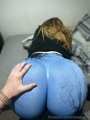 Chlokagexo OnlyFans Leaked Free Thumbnail Picture - #ExciiLwiuD