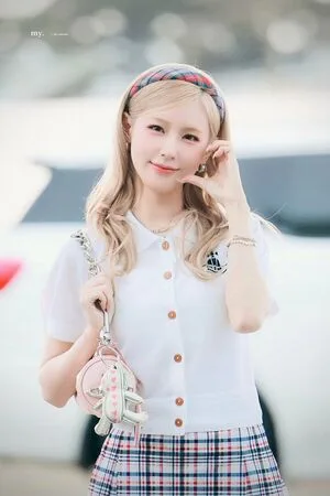 Cho Mi Yeon OnlyFans Leaked Free Thumbnail Picture - #izHOB3ACog