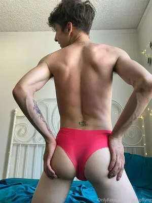 Chrisoflyng OnlyFans Leaked Free Thumbnail Picture - #iO9rAjm1Tv