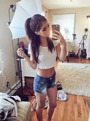 Chrissy Costansa OnlyFans Leaked Free Thumbnail Picture - #1bLoBjPmVj