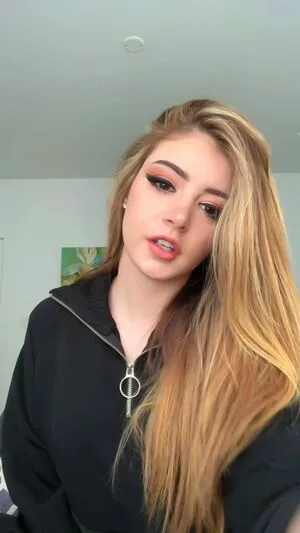Chrissy Costansa OnlyFans Leaked Free Thumbnail Picture - #CNQr1H5Soq