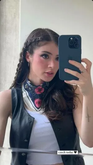 Chrissy Costanza OnlyFans Leaked Free Thumbnail Picture - #ovRrBqSwiR