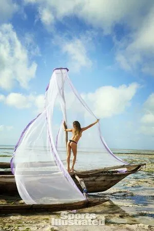 Chrissy Teigen OnlyFans Leaked Free Thumbnail Picture - #5LosuLoFd3