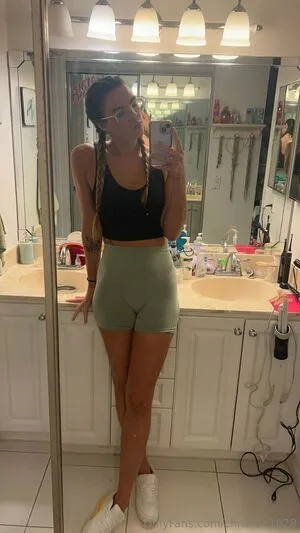 Christen1028 OnlyFans Leaked Free Thumbnail Picture - #lIcThIfA5n