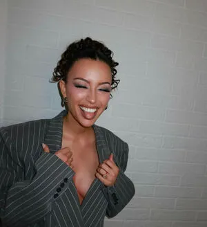 Christian Serratos OnlyFans Leaked Free Thumbnail Picture - #tQnkzwvERC
