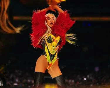 Christina Aguilera OnlyFans Leaked Free Thumbnail Picture - #DxdOwyiI07