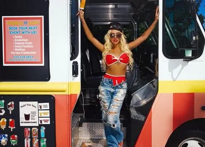 Christina Aguilera OnlyFans Leaked Free Thumbnail Picture - #Ixid236bJm