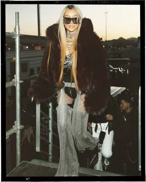 Christina Aguilera OnlyFans Leaked Free Thumbnail Picture - #StRCI2P3ke