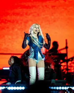 Christina Aguilera OnlyFans Leaked Free Thumbnail Picture - #bIFhX4YRiK