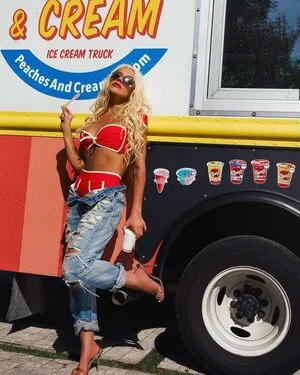 Christina Aguilera OnlyFans Leaked Free Thumbnail Picture - #yKaSxfzr8C