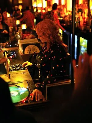 Christina Hendricks OnlyFans Leaked Free Thumbnail Picture - #YAoJTh2YRU