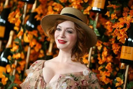 Christina Hendricks OnlyFans Leaked Free Thumbnail Picture - #aKawzIt422