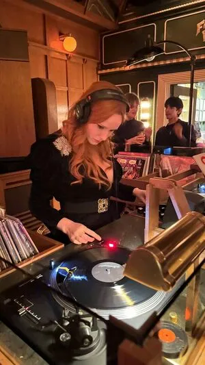 Christina Hendricks OnlyFans Leaked Free Thumbnail Picture - #xDZruW8iav