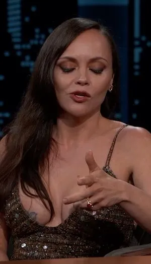 Christina Ricci OnlyFans Leaked Free Thumbnail Picture - #i4hlaFqpET