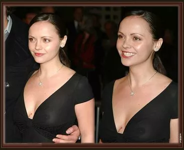 Christina Ricci OnlyFans Leaked Free Thumbnail Picture - #iDCLKEvYpL