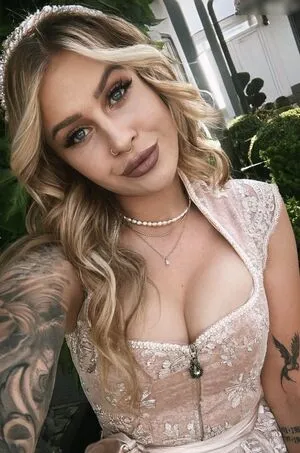 Christina Sigl OnlyFans Leaked Free Thumbnail Picture - #3milWYzARz