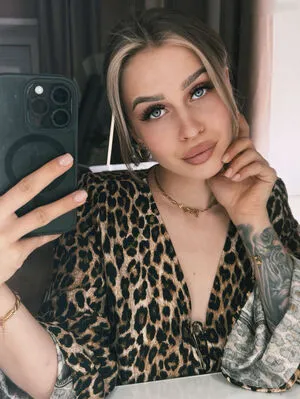 Christina Sigl OnlyFans Leaked Free Thumbnail Picture - #nvD8Xhpkx5
